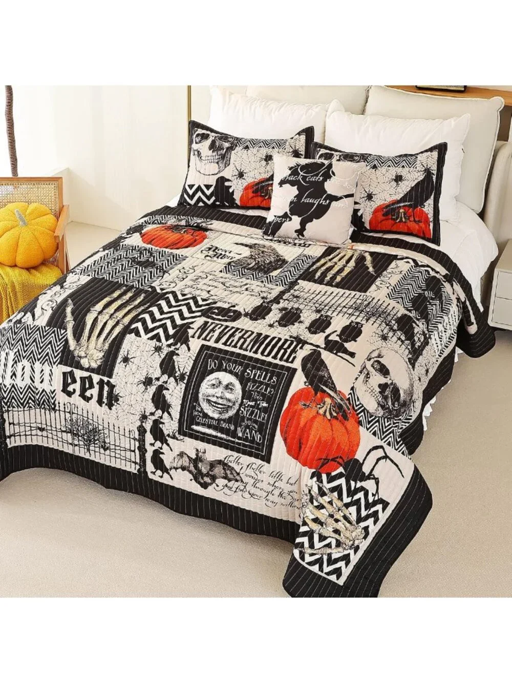 Queen Halloween Quilt Set - 4 Piece Pumpkin & Ghost Bedspread with Pillow Shams
